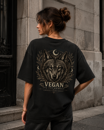 WOLF OF COMPASSION Organic Oversized Shirt
