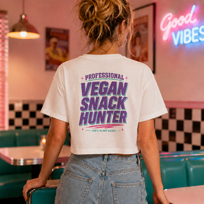 PROFESSIONAL VEGAN SNACK HUNTER Cropped Shirt